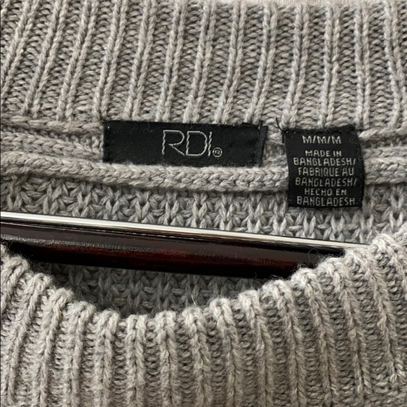 Sweater - Picture 2 of 3